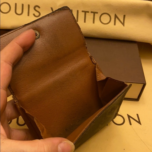 Louis Vuitton Vintage Trifold Wallet - Picture 2 of 9